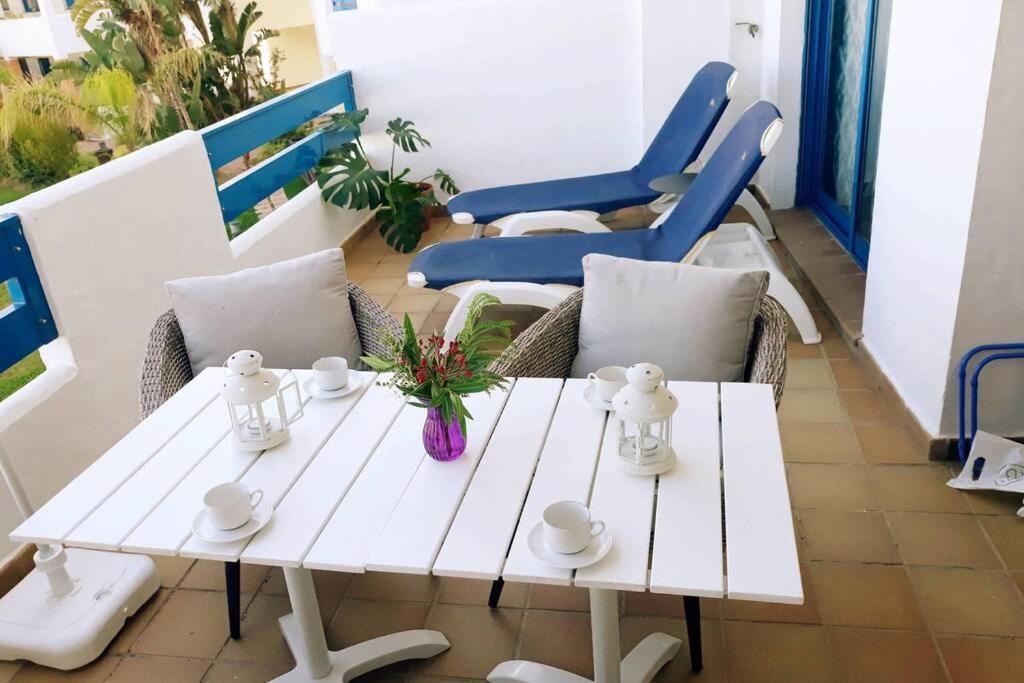 Beautiful Apartment In Duquesa Suites And Gardens Castillo de Sabinillas Exterior photo