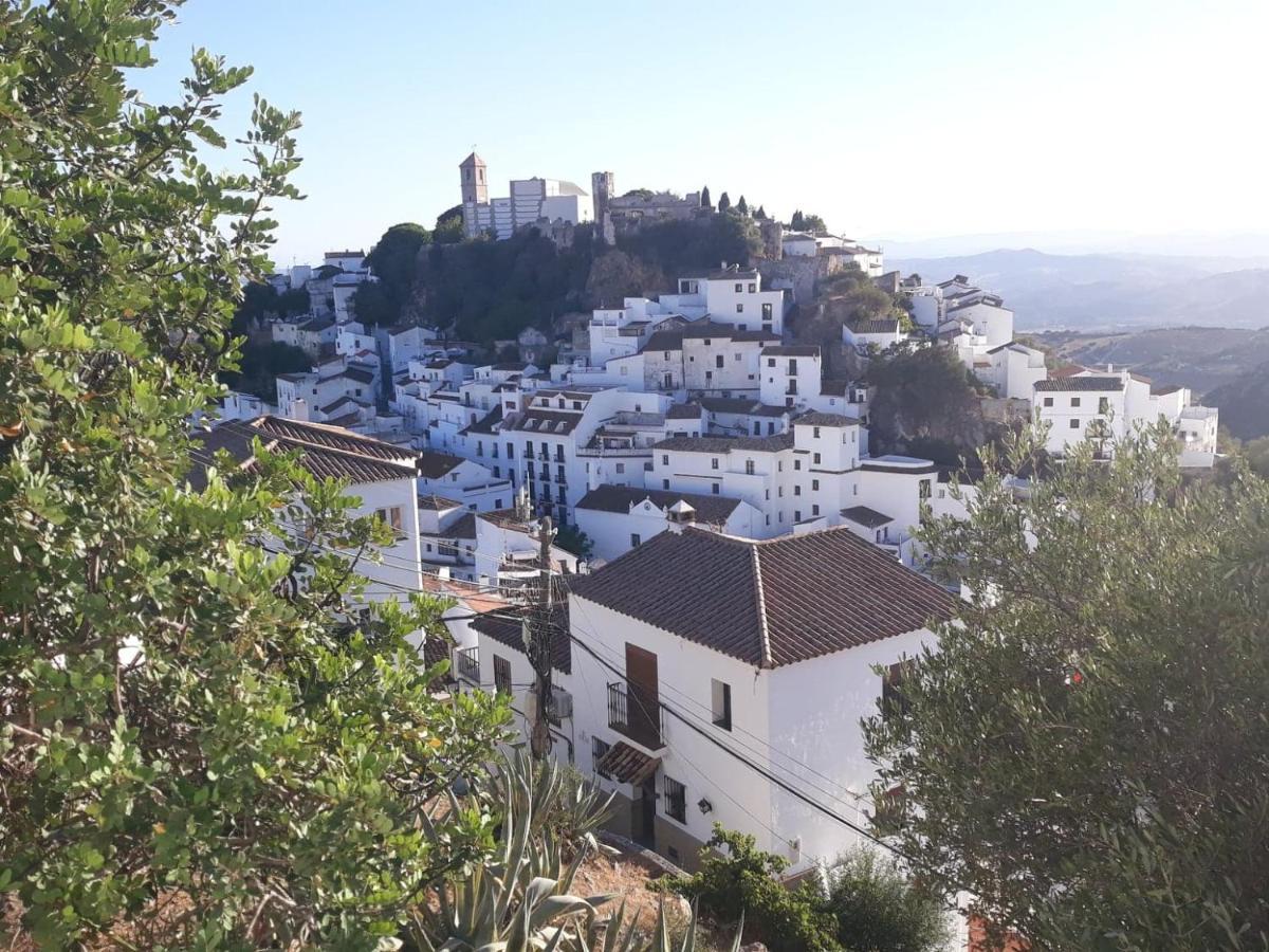 Beautiful Apartment In Duquesa Suites And Gardens Castillo de Sabinillas Exterior photo